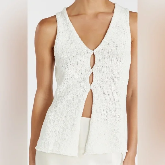 DISSH DION OFF WHITE BOUCLE KNIT VEST M Ivory Textured Boho Minimalist Top - Picture 4 of 12